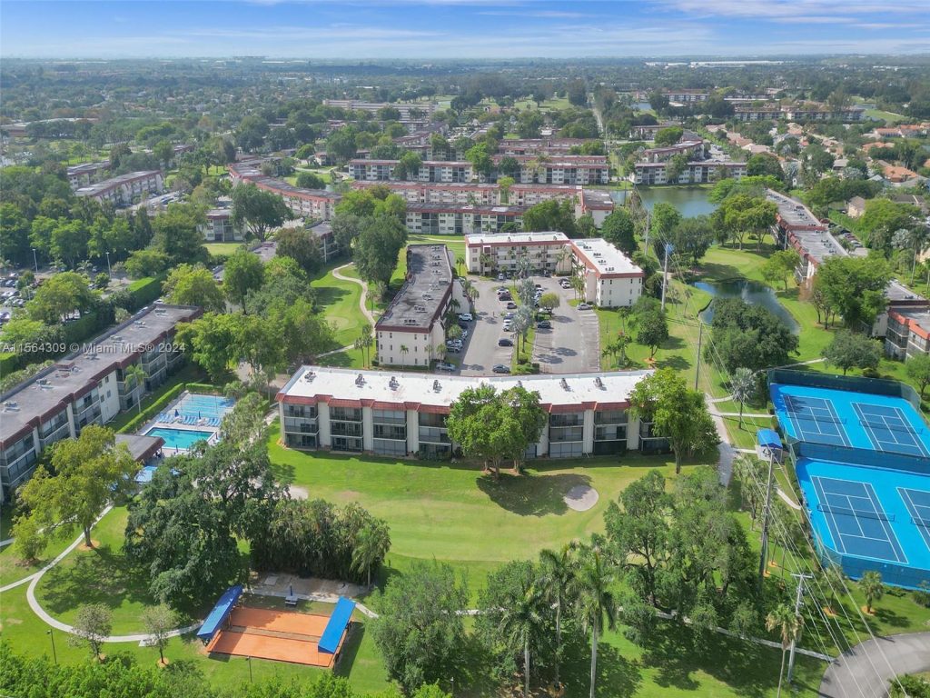 Broward County condominium commercial roofing company